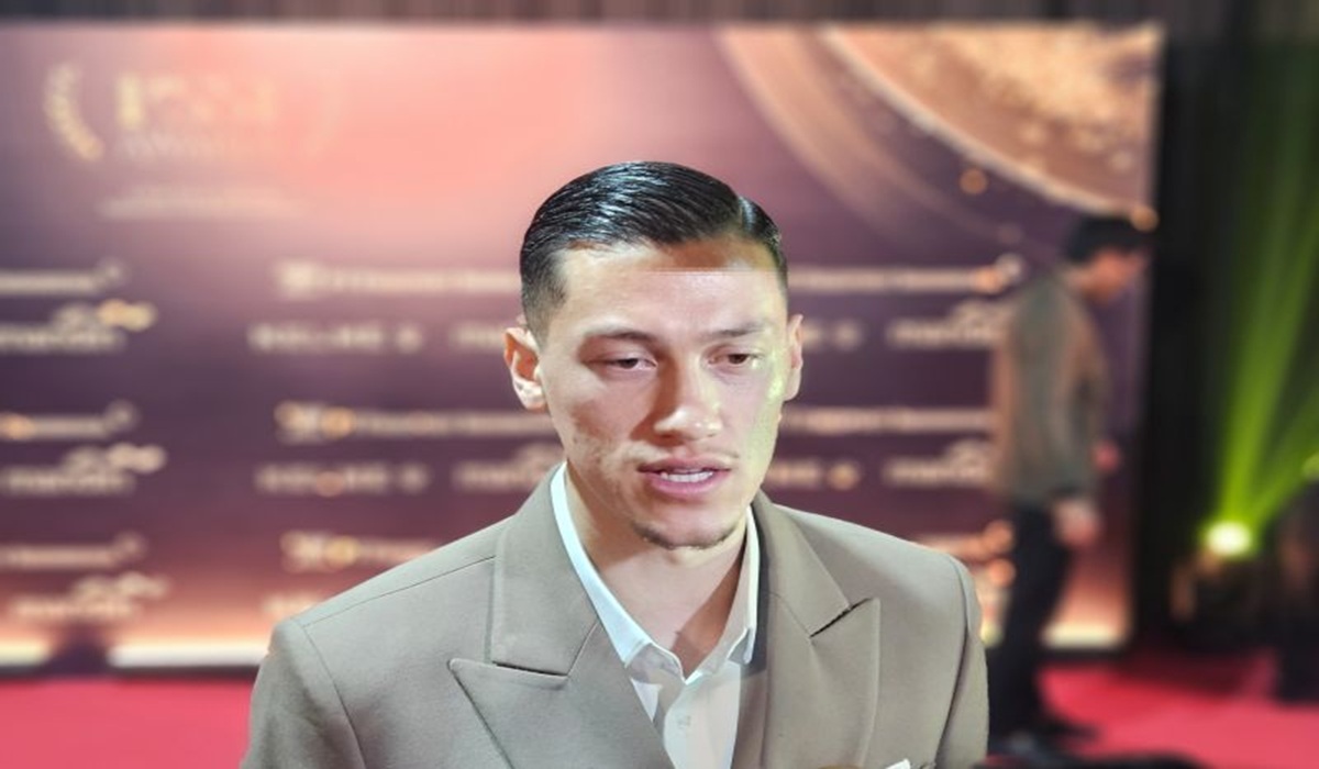 Jay Idzes Raih Penghargaan Mens Player of the Year di PSSI Awards