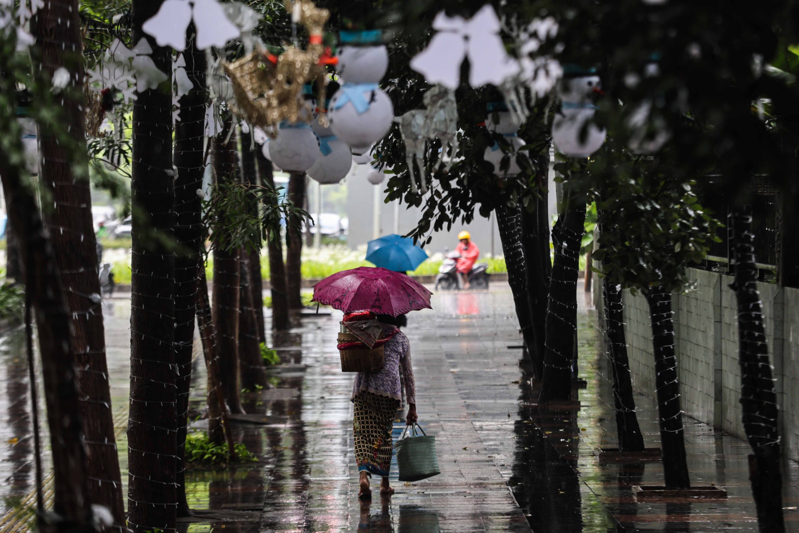 Prakiraan Cuaca Surabaya 3 April Berpotensi Hujan Ringan hingga Sedang